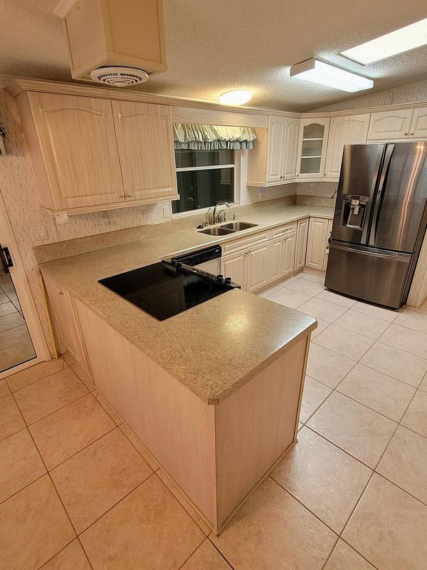 194 LA Gardinia , Edgewater FL 32141