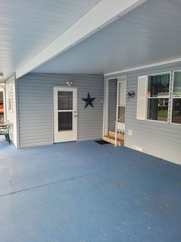 194 LA Gardinia , Edgewater FL 32141