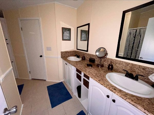 28 Newcastle Dr., Kissimmee FL 34746