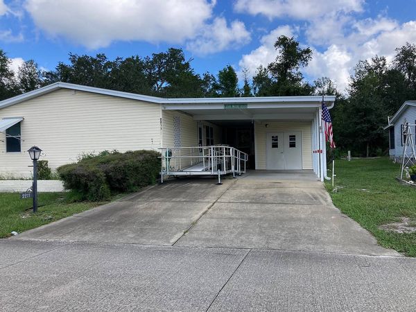 2211 Hollowridge Dr, Orange City FL 32763