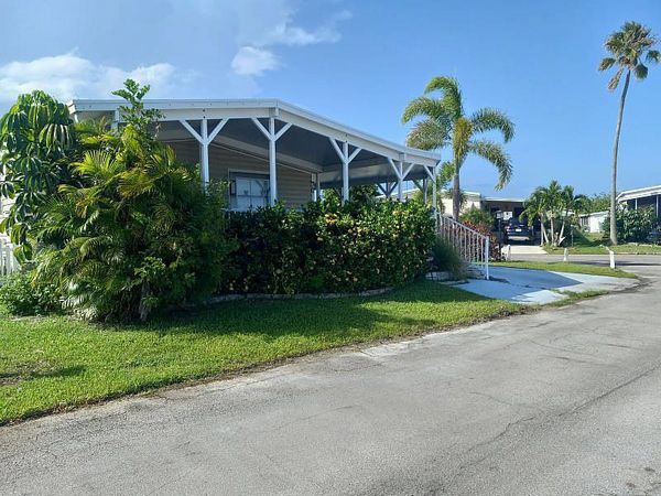 70 Commonwealth Dr, Vero Beach FL 32966