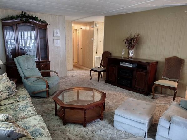146 Colburn Dr, DeBary FL 32713