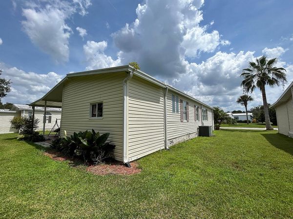 997 E. Palm Valley Dr, Oviedo FL 32765