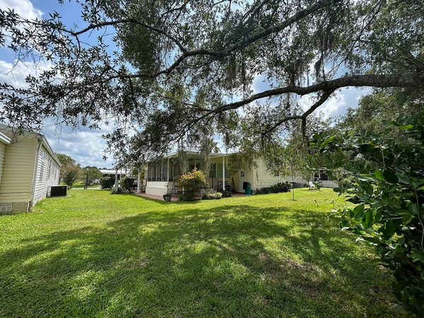 997 E. Palm Valley Dr, Oviedo FL 32765