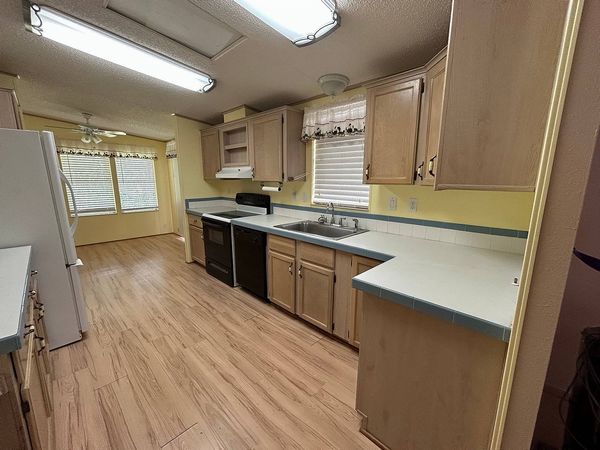 997 E. Palm Valley Dr, Oviedo FL 32765