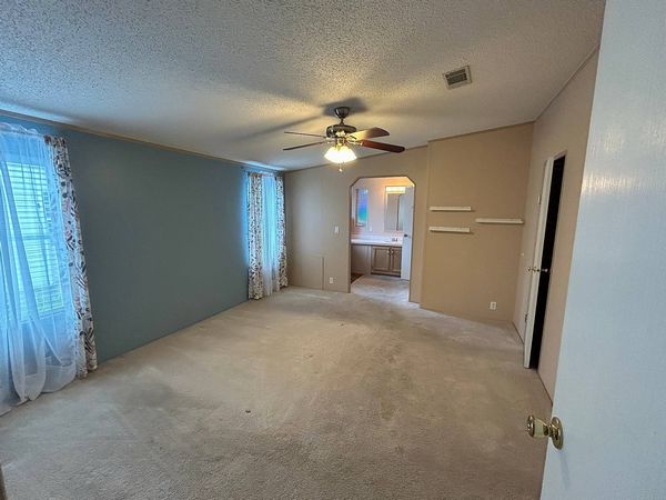 997 E. Palm Valley Dr, Oviedo FL 32765