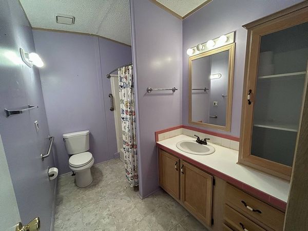 997 E. Palm Valley Dr, Oviedo FL 32765