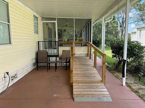 997 E. Palm Valley Dr, Oviedo FL 32765