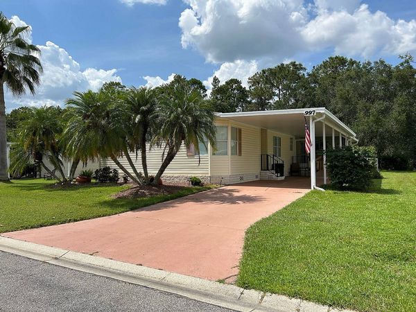 997 E. Palm Valley Dr, Oviedo FL 32765