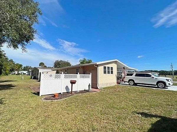 2 Conquistador St , Leesburg FL 34748