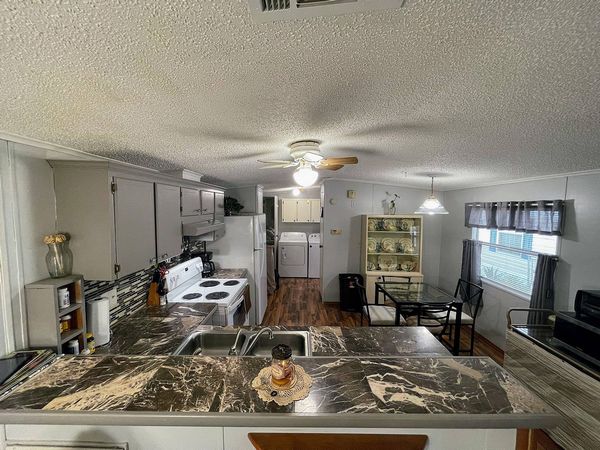 598 Drage Dr., Apopka FL 32703