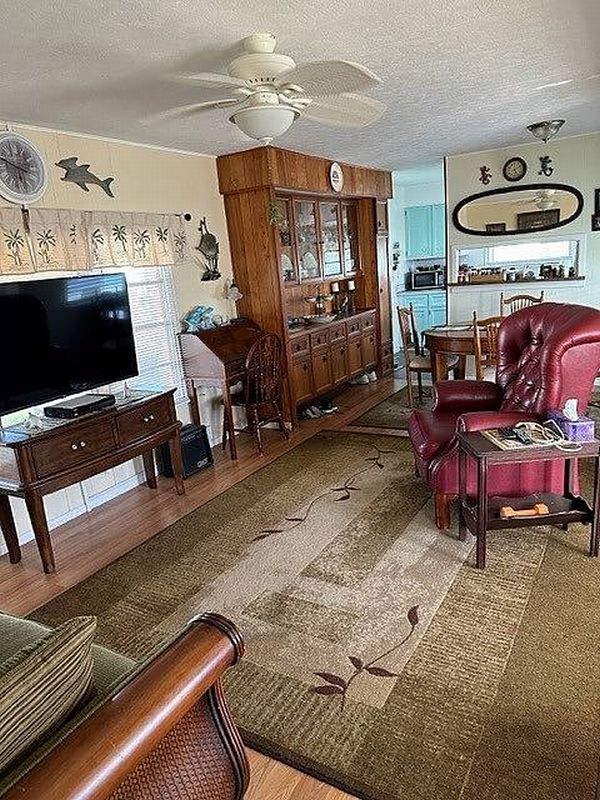 918 Reed Canal , Lot 325, South Daytona FL 32119