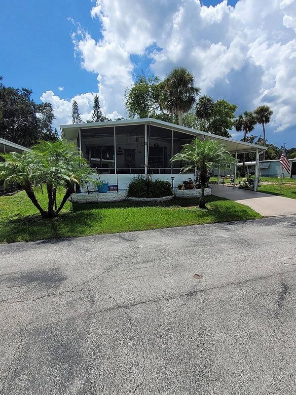 5 Kimberly Court, Daytona Beach FL 32119