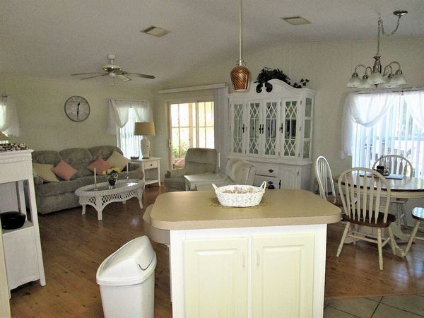 114 N Lake Dr, Leesburg FL 34788