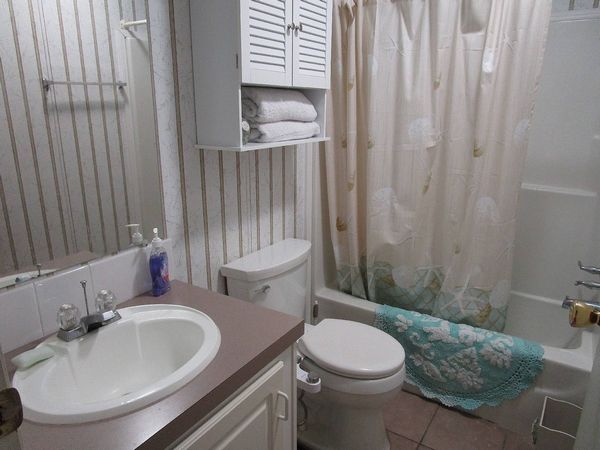 114 N Lake Dr, Leesburg FL 34788