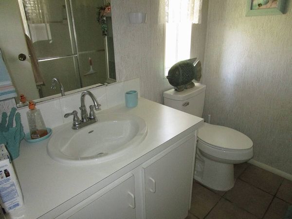 114 N Lake Dr, Leesburg FL 34788