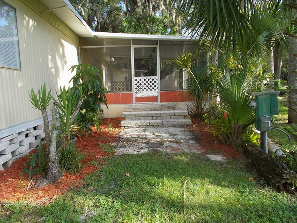 51 Windward Ct, Port Orange FL 32127