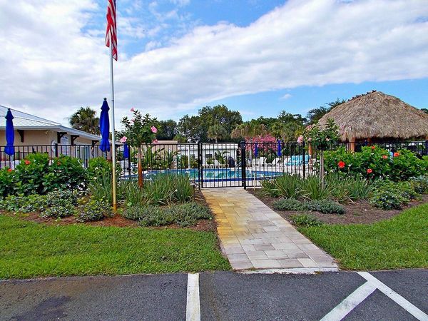 15 Royal Palm Circle, Port Orange FL 32127