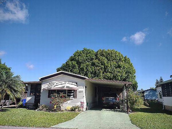 1217 Allium Dr., Lot 26, Lakeland FL 33803