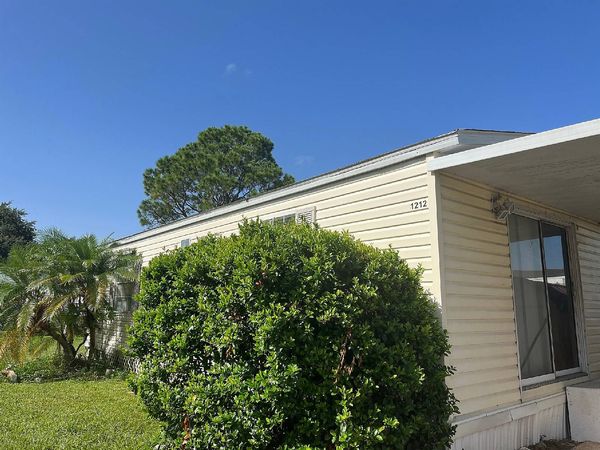 1212 Lester Dr., Kissimmee FL 34741