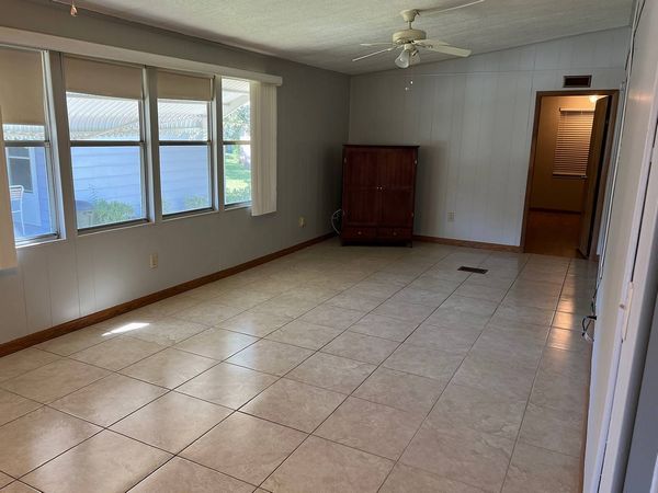 1077 Larkfield Dr, DeLand FL 32724