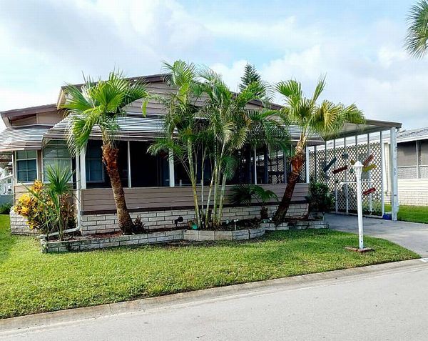1405 82nd Ave, Lot 99, Vero Beach FL 32966