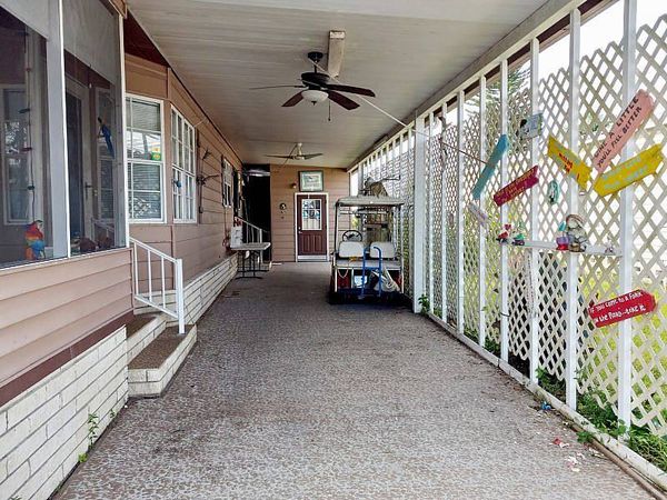 1405 82nd Ave, Lot 99, Vero Beach FL 32966