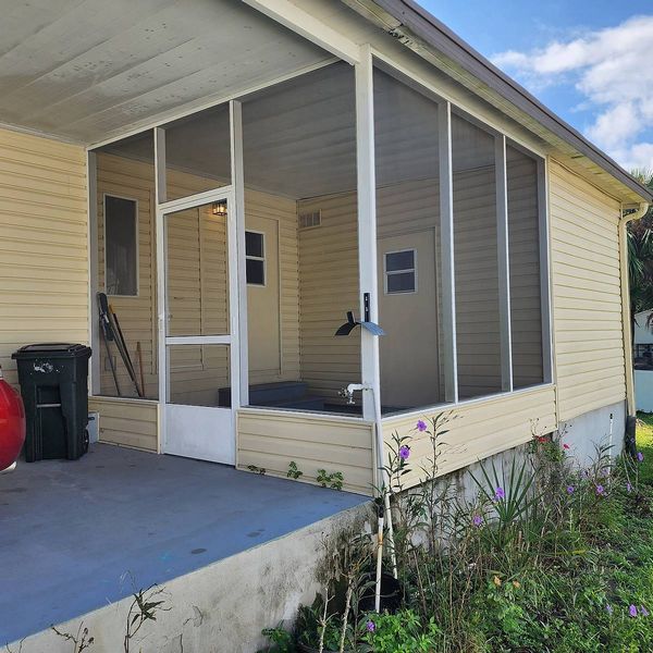 922 Navel Orange Dr, Orange City FL 32763
