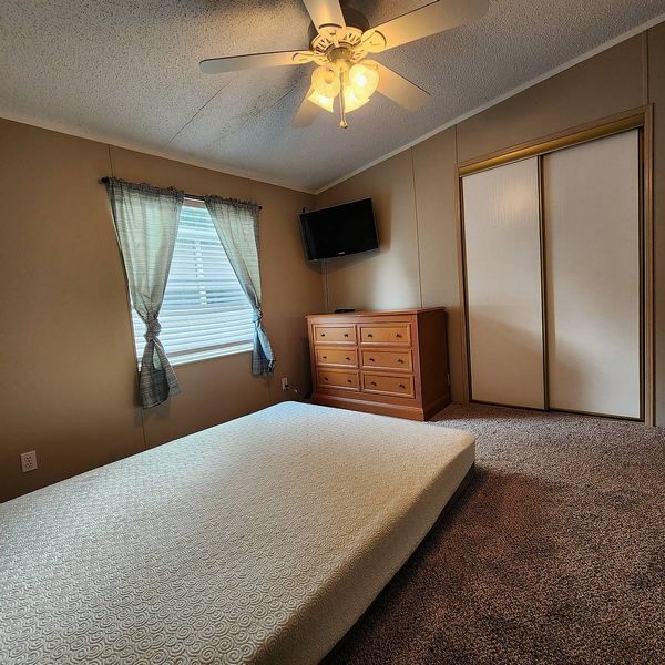 922 Navel Orange Dr, Orange City FL 32763