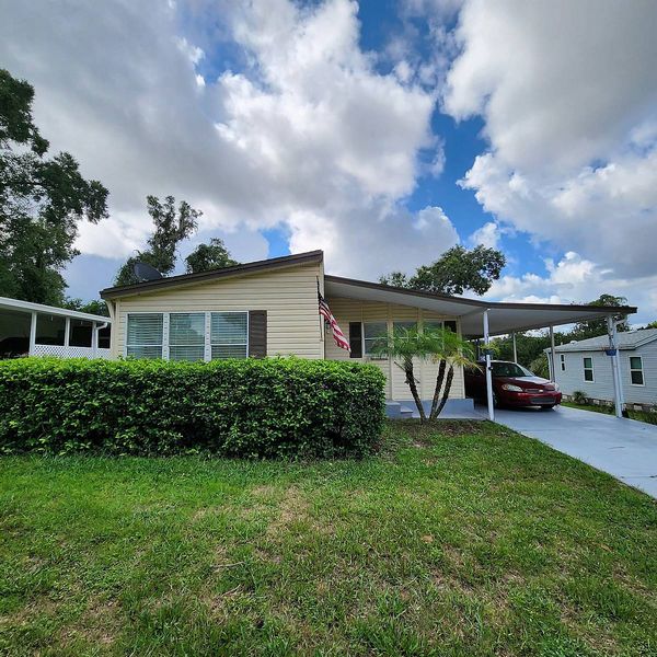922 Navel Orange Dr, Orange City FL 32763