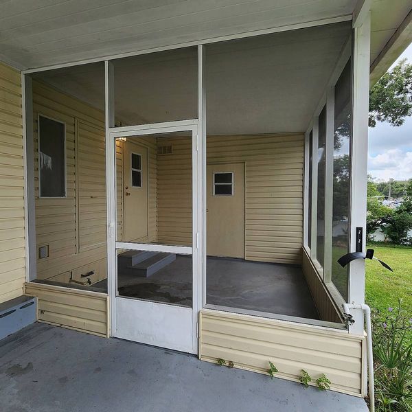 922 Navel Orange Dr, Orange City FL 32763