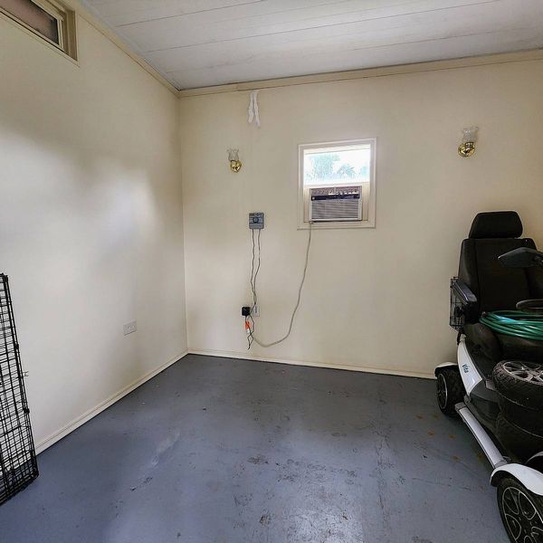 922 Navel Orange Dr, Orange City FL 32763
