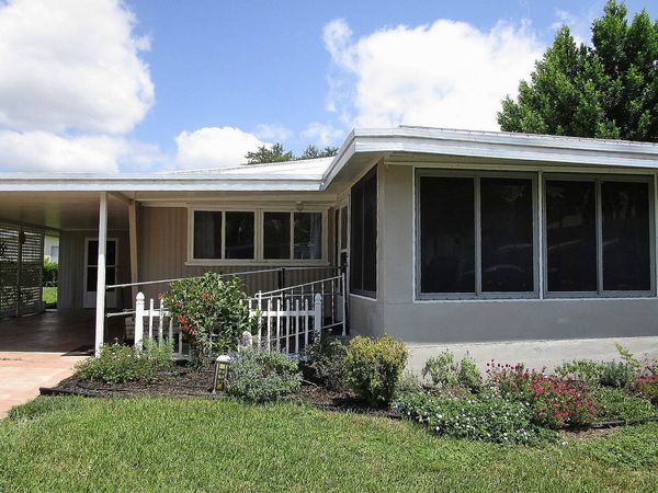 219 Paradise South, Leesburg FL 34788