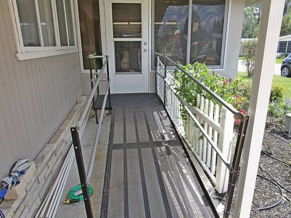 219 Paradise South, Leesburg FL 34788