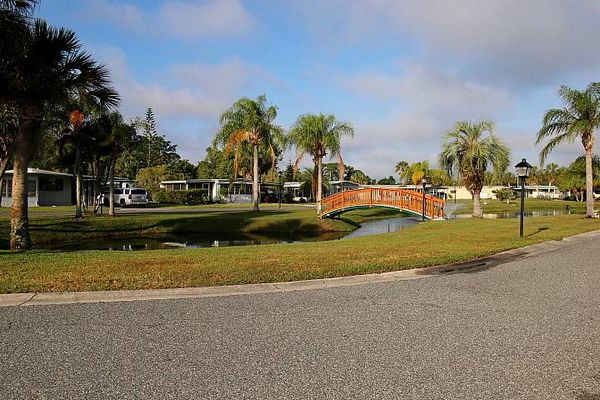 219 Paradise South, Leesburg FL 34788