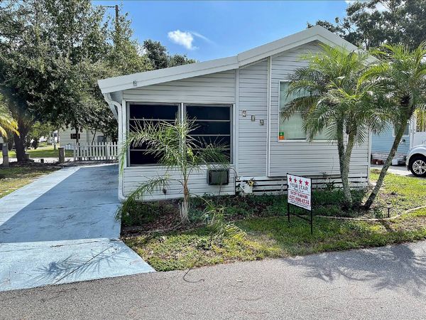 916 Savanna Dr. , Kissimmee FL 34746
