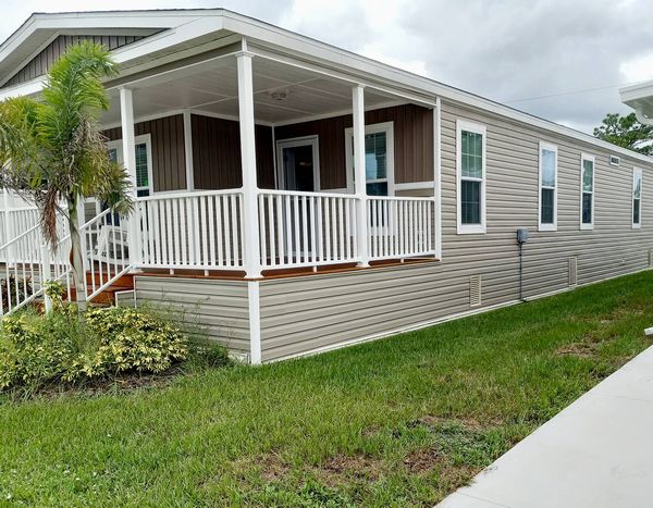 1455 90th Ave, Lot 79, Vero Beach FL 32966