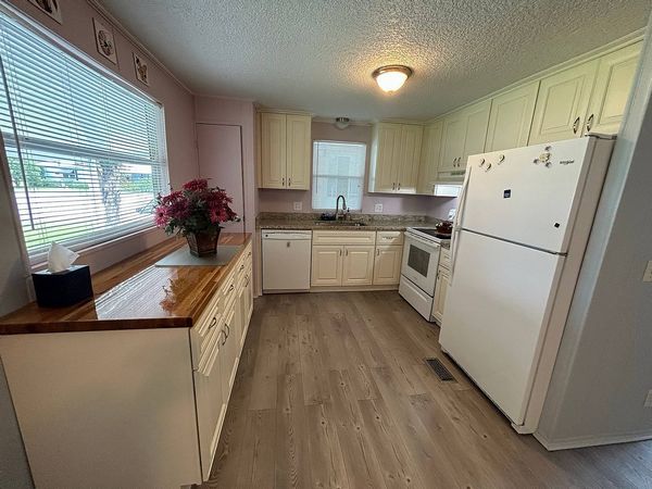 550 Laguna Ct, Oviedo FL 32765