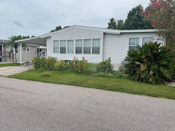 7918 Walkers Cay, Lot #2211, Orlando FL 32822