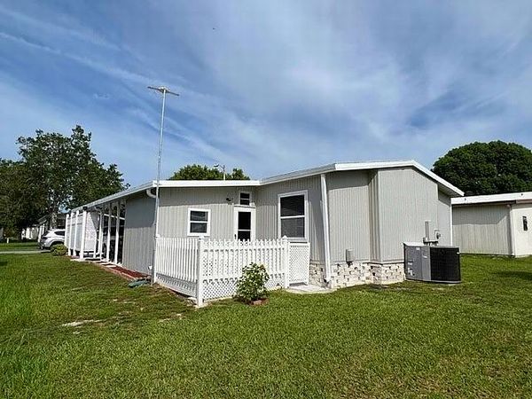 10725 SW 28th CT, Ocala FL 34476