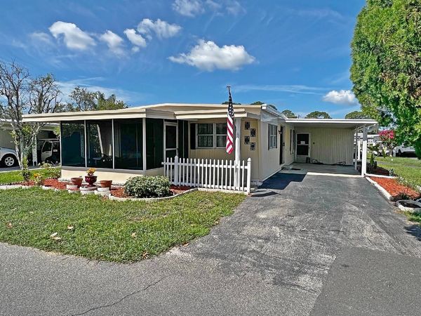 157 Lakeview Dr, Lot 0685, Leesburg FL 34788