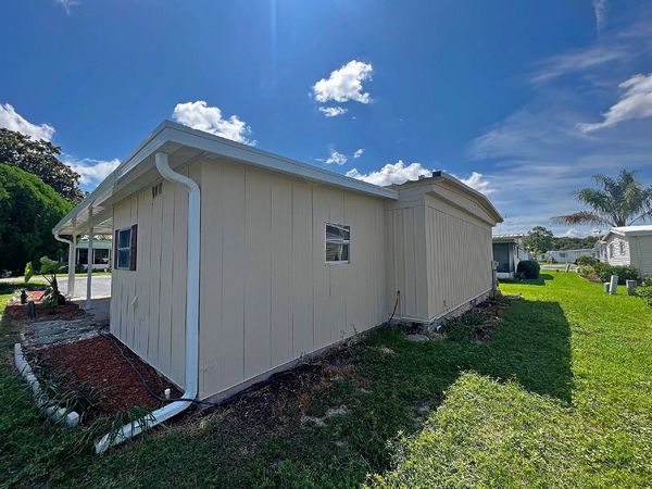 157 Lakeview Dr, Lot 0685, Leesburg FL 34788