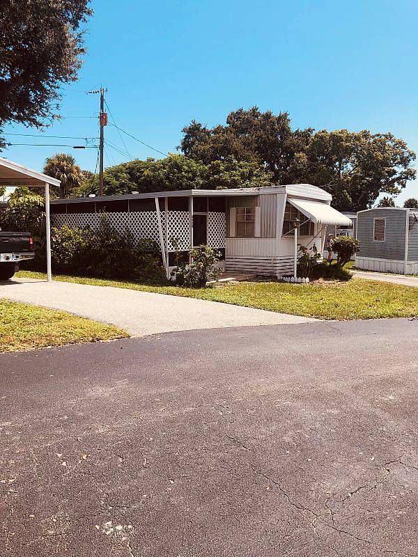 4424 Manatee Cir, Melbourne FL 32935