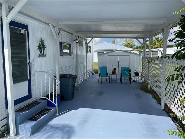 21 S Granada Ln, Port St. Lucie FL 34952