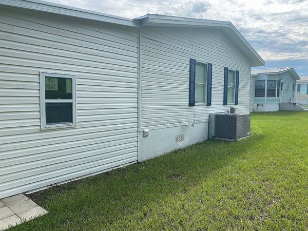 199 Landing Dr, Leesburg FL 34748