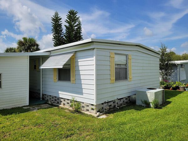 7300 20th St, Lot 136, Vero Beach FL 32966