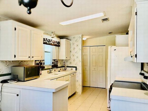 365 La Fiesta, Lot 613, Edgewater FL 32141