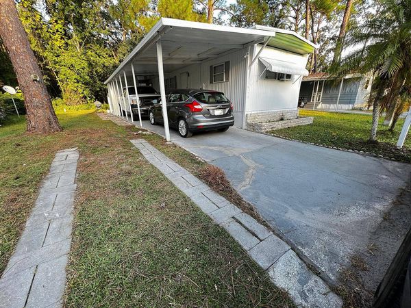 198 London Dr., Kissimmee FL 34746
