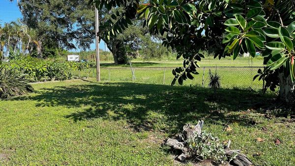 555 4th St, Lot 37, Vero Beach FL 32962
