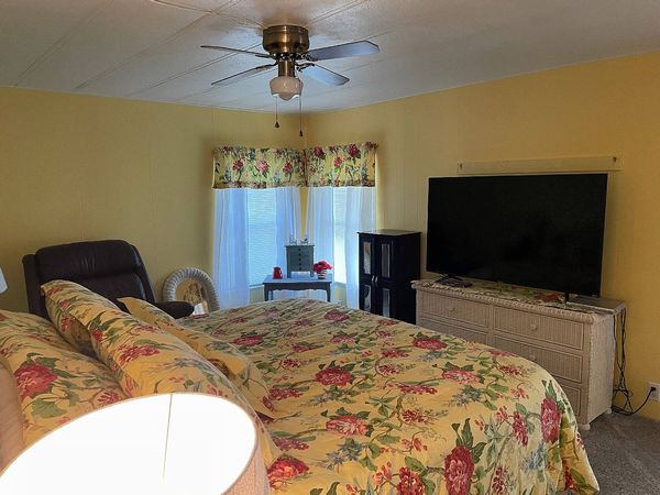 2299 Lakeside Dr, Lot 20, Leesburg FL 34748